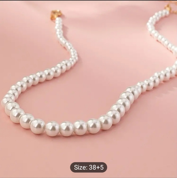 Classic Pearl necklace - Picture 2 of 4